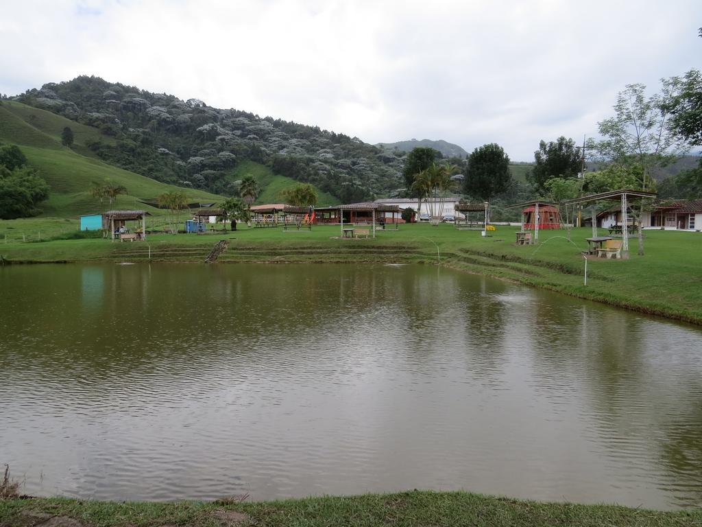 Finca Recreacional Marcelandia Santa Rosa de Cabal Esterno foto